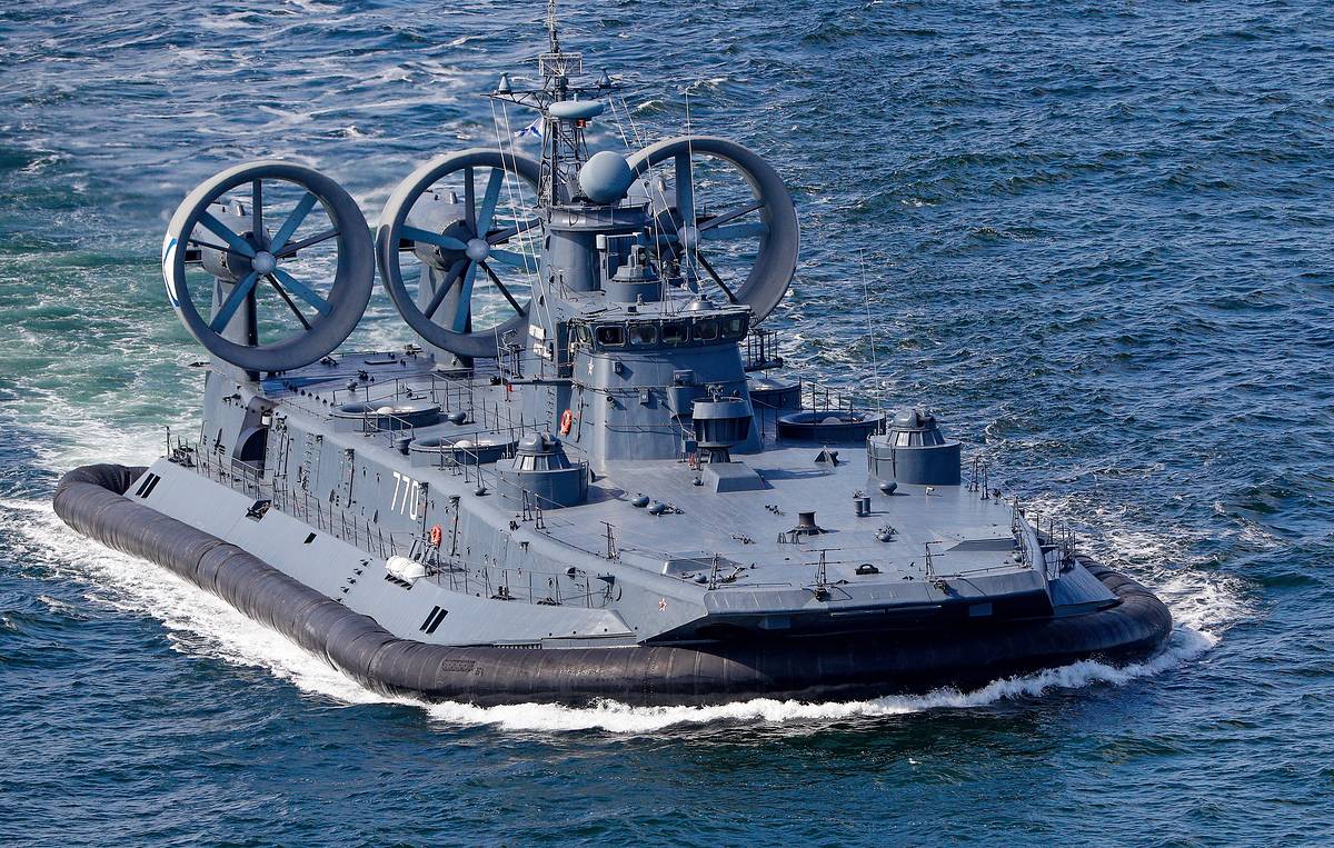 Baltic Fleet warship lands amphibious assault force onto coast in western Russia drills - Military & Defense - TASS